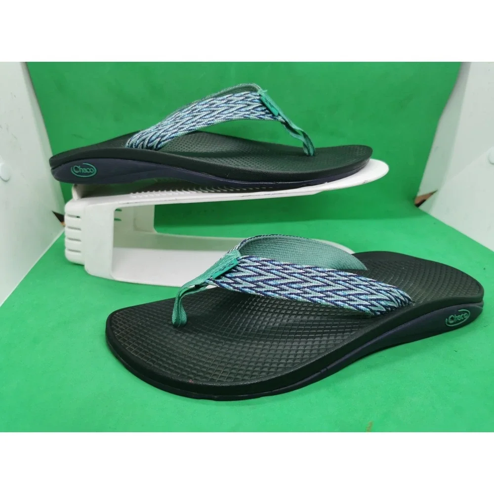 Chaco Thong Sandals Womens Size 8 Slip On Nylon Strap Recreational Beach Slipper